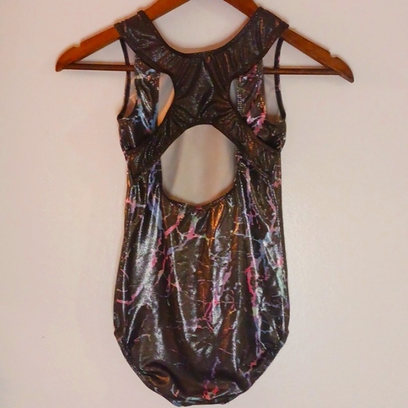 Girls Danskin Leotard - Picture 2 of 7